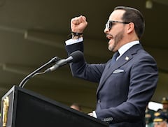 ABelardo de la Espriella presidente de Colombia toma de Mando de los comandantes del Ejército, la fuerza aérea, Armada Nacional y Policía Nacional. Reconocimiento de tropas en la Escuela Militar José María Córdoba.