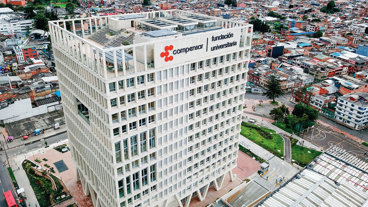 El nuevo campus de UCompensar, ubicado en la avenida carrera 68 n.° 68 B-45, en Bogotá, busca cerrar la brecha entre la academia y el sector productivo.