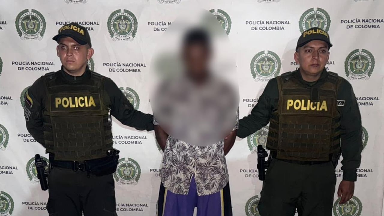 Portando esta arma de fuego, este sujeto se movilizaba por el sector de Los Bancos de la vía que comunica Puerto Tejada y Candelaria, al parecer con el propósito de asaltar a conductores y motociclistas.