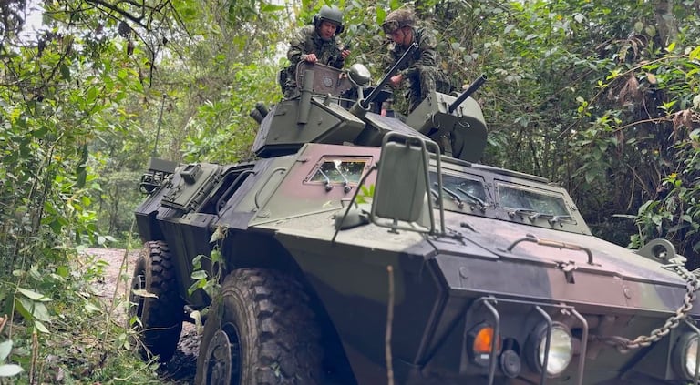 En la vereda La Caraqueña, municipio de Miranda, Cauca, tropas de la Vigésima Novena Brigada sostuvieron intensos combates contra integrantes de la estructura Dagoberto Ramos, quienes buscaban obstaculizar el dispositivo de seguridad para las elecciones.