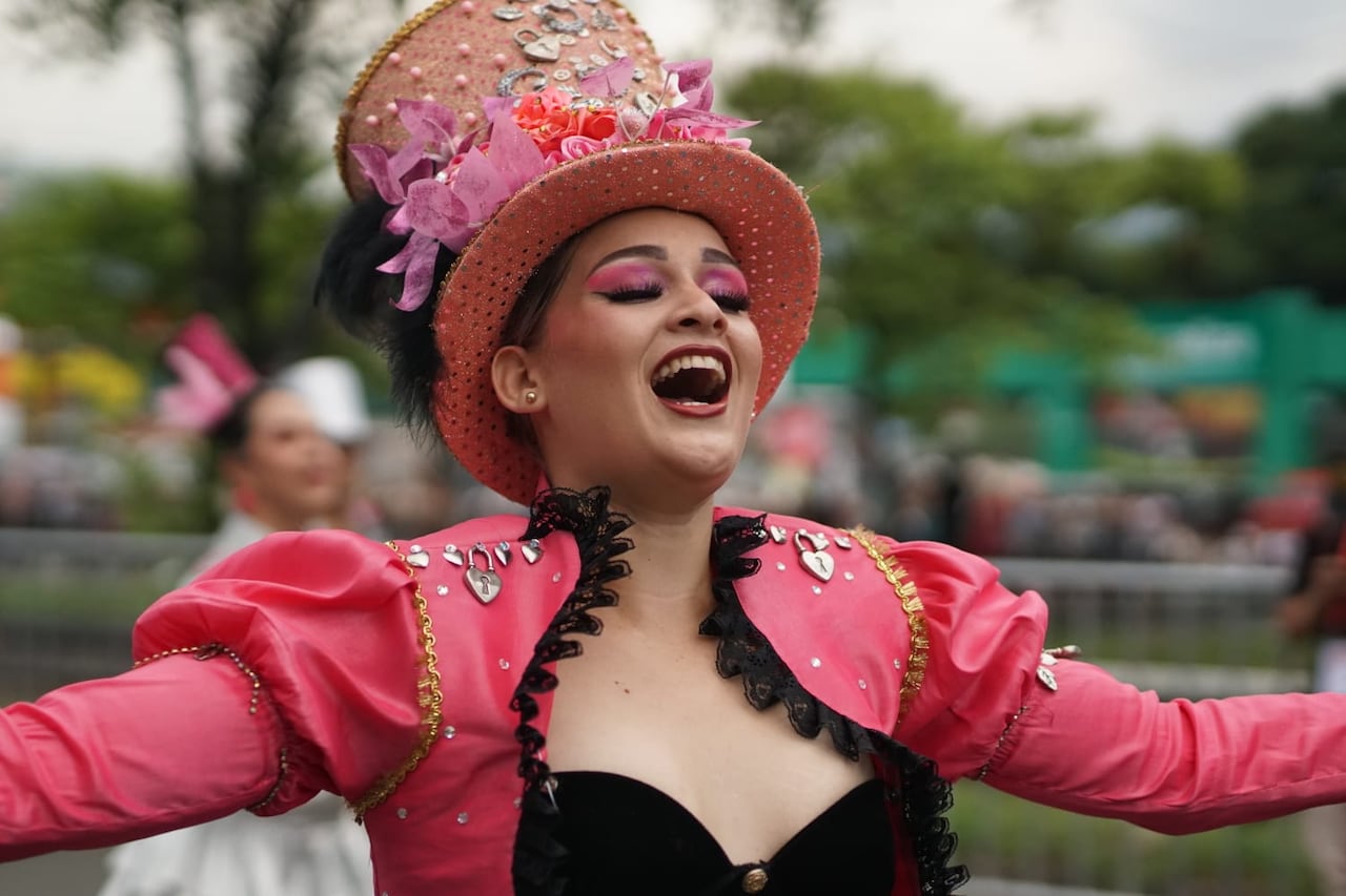 Postal del desfile de la Fiesta de Mi Pueblo de la Feria de Cali 2025, en la tarde de este viernes 26 de diciembre.