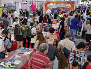 18 Feria del Libro de cali en el Bulevar del Rio