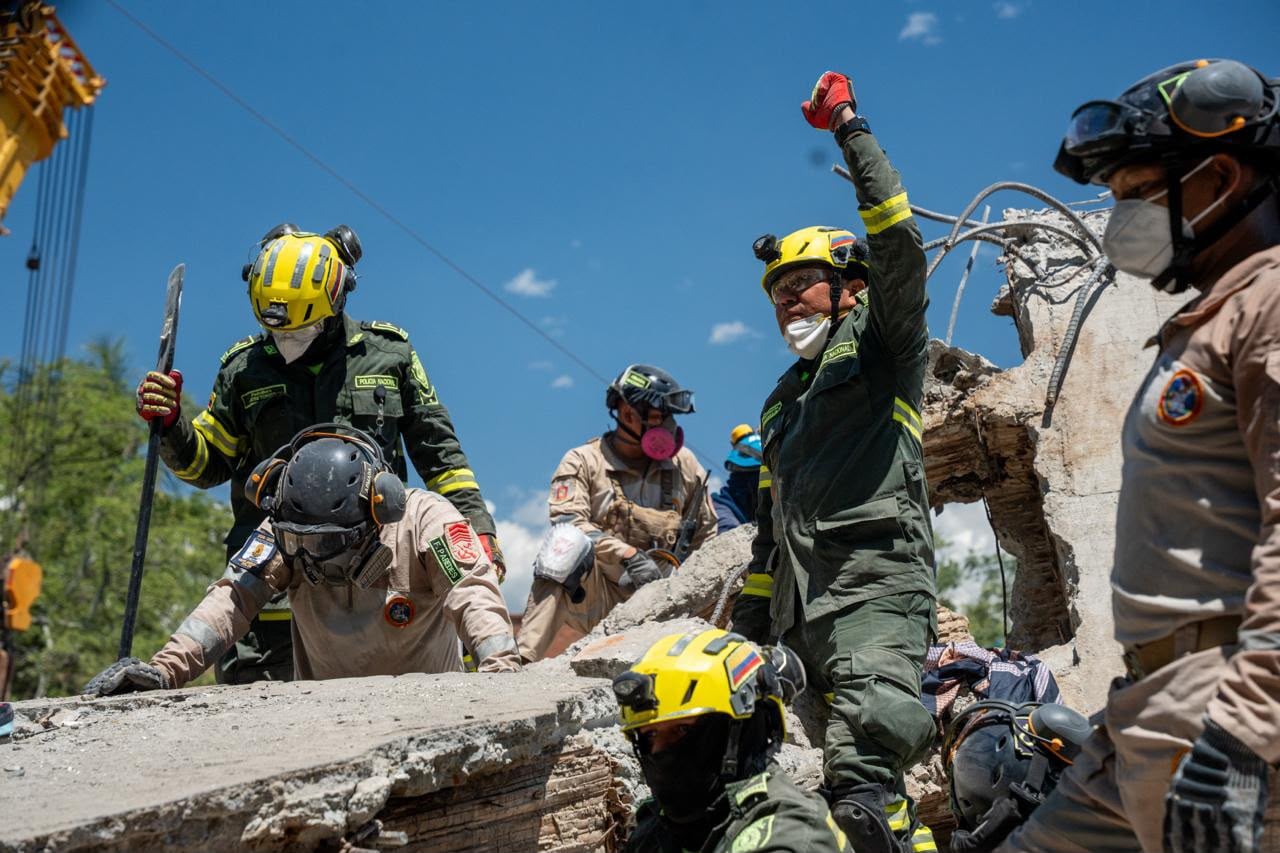 RESCATES - TERREMOTO- SISMO