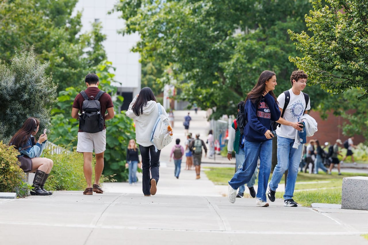 La demanda civil presentada por la estudiante contiene nuevos detalles sobre lo ocurrido en septiembre de 2024.