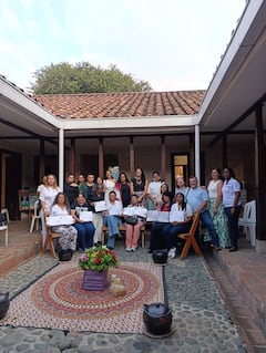 Las protagonistas de ‘Mujeres Tejiendo Memoria’ participaron en el lanzamiento del podcast, una iniciativa que reúne relatos de madres buscadoras, sobrevivientes de violencia sexual y lideresas del territorio ancestral de Mulaló.