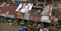 Panorámica de la cubierta de la plaza de mercado, afectada en cerca del 80% de su estructura tras el terremoto del 10 de agosto.
