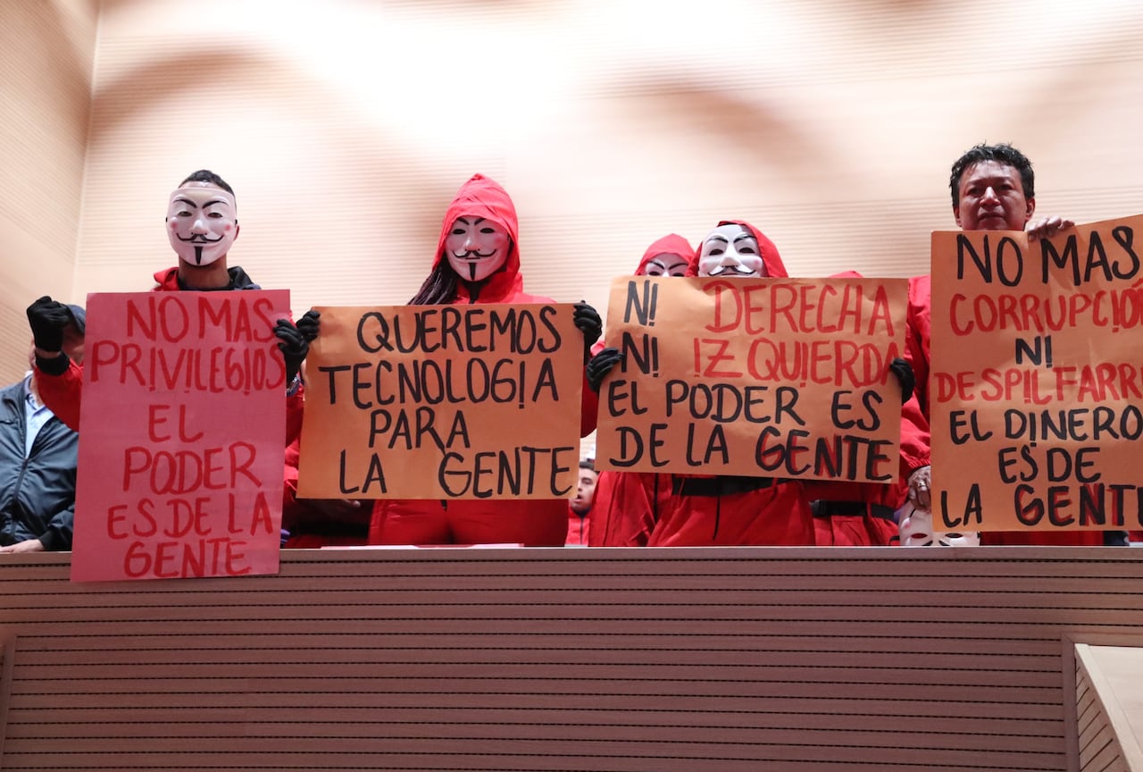 Candidata presidencial Sondra Macollins presentó a Leonardo Karam Helo
como su fórmula presidencial