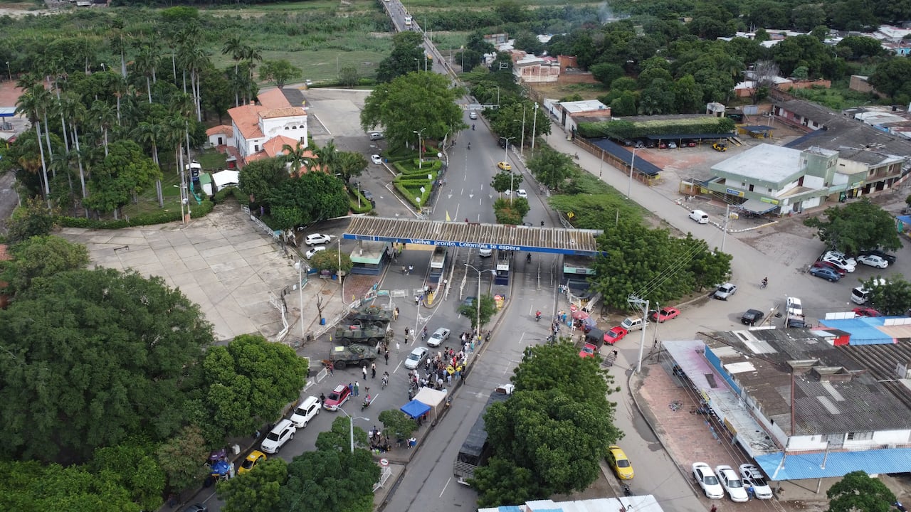 Vista aérea de la entrada del Puente Internacional Simón Bolívar en Cúcuta.