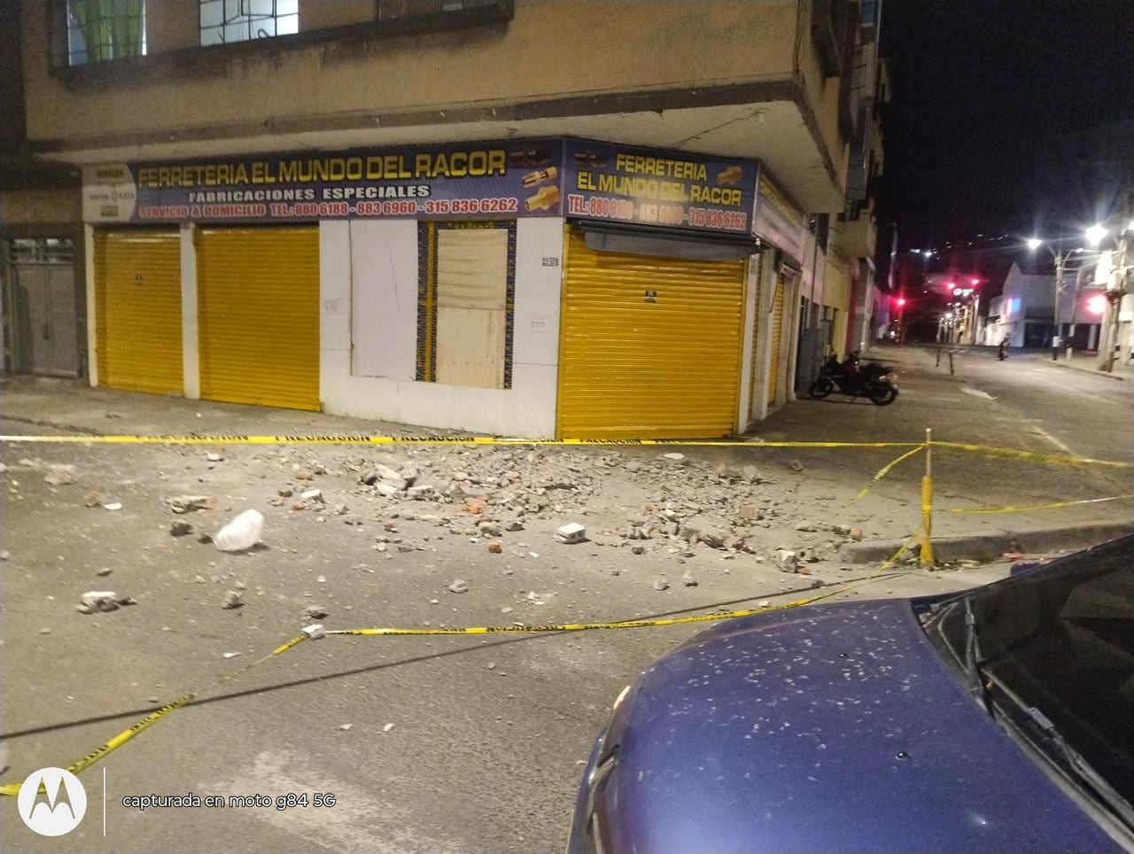Este es el edificio Claudia María, ubicado en el barrio San Nicolás de Cali, que presentó afectaciones tras el terremoto del 10 de agosto.