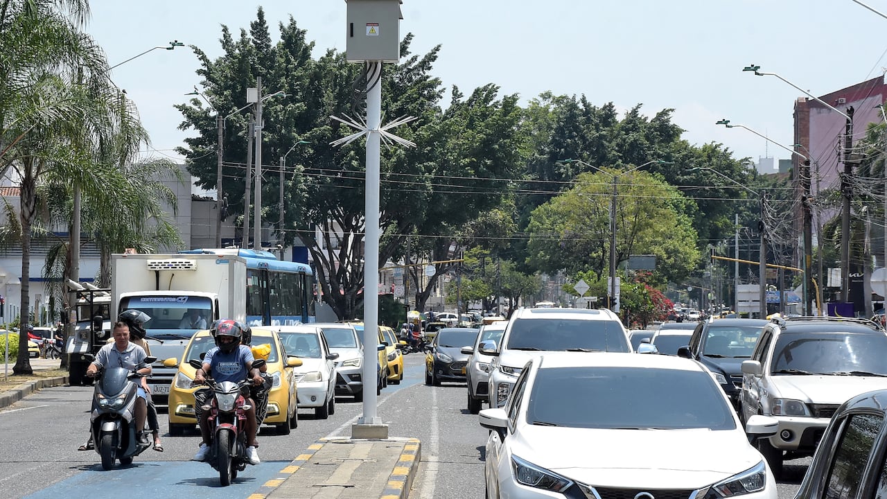La Secretaría de Movilidad está pidiendo autorización para poder instalar 40 nuevas cámaras de fotodetección. Se espera que al menos el 50% de ellas queden funcionando en el 2024.