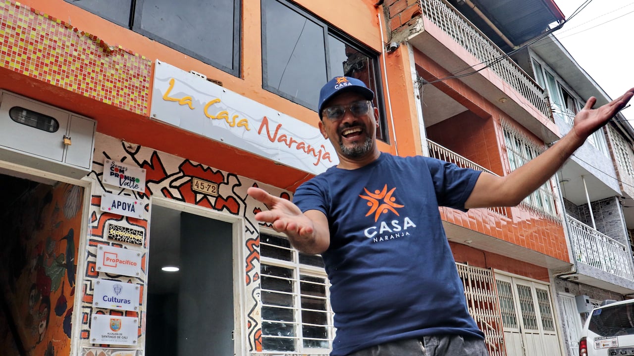 John Jairo Perdomo director de la sala y escuela de teatro Casa Naranja en el oriente de Cali.