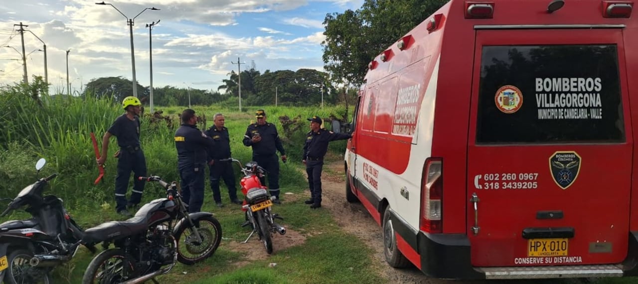 Organismos de socorro de Candelaria monitorean el cauce del río Fraile en medio de condiciones climáticas adversas que complican la localización del menor.