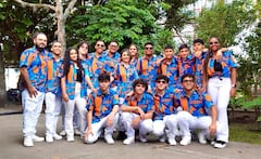 El público acompaña una presentación de K-Boom, confirmando que la calle sigue siendo su principal escenario.