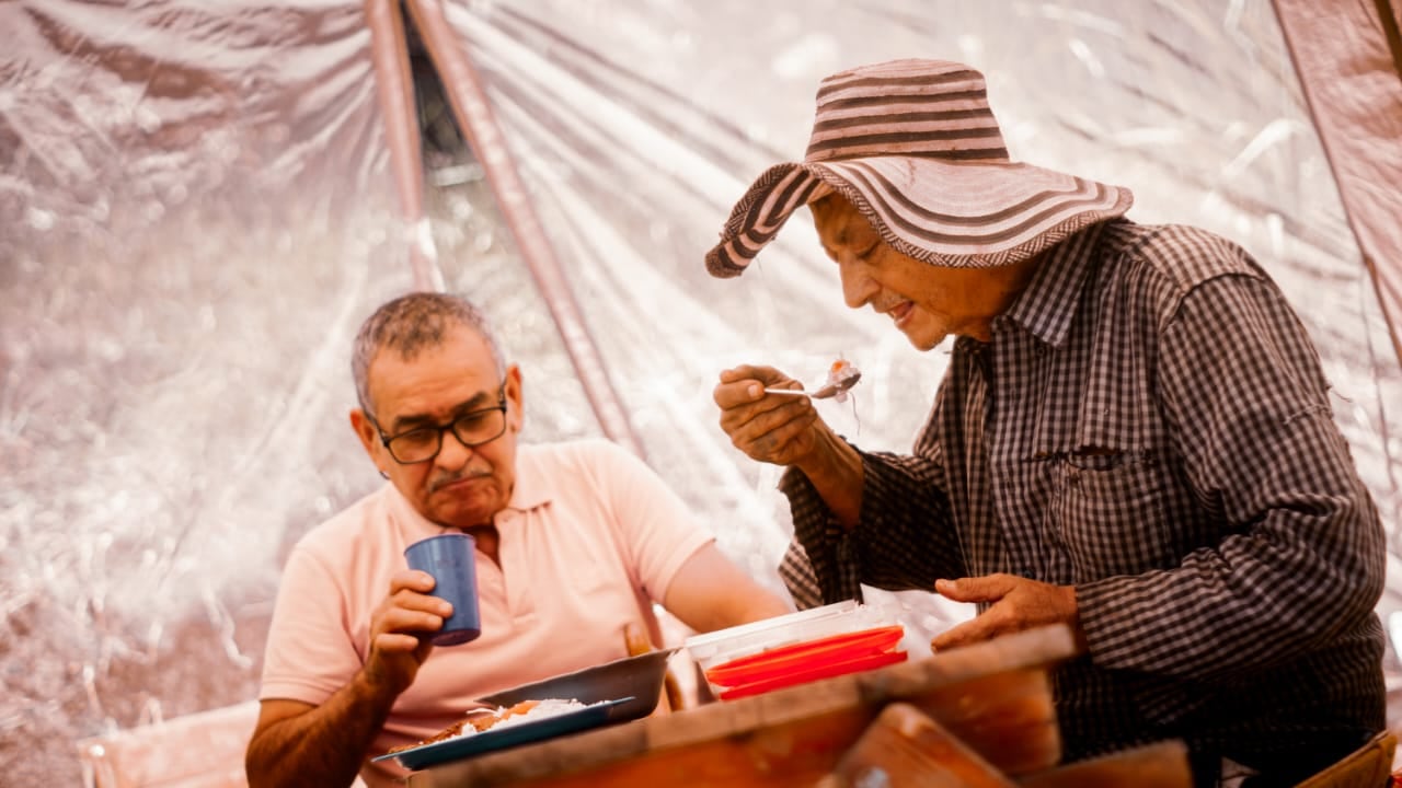 Comedores comunitarios en la zona rural de Cali.