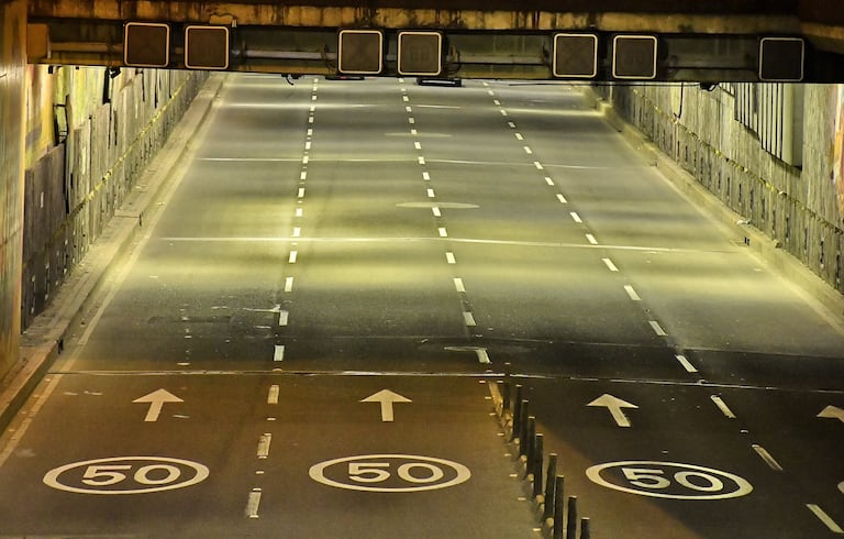 La ciudad de Cali se prepara para un cierre vial temporal anunciado por la Secretaría de Movilidad, se trata del Túnel Mundialista (donde desemboca la Avenida Colombia), que se llevará a cabo entre las 10:00 p. m. del viernes 17 de enero y las 5:00 a. m. del sábado 18 de enero. Fotos Raúl Palacios / El Pais.