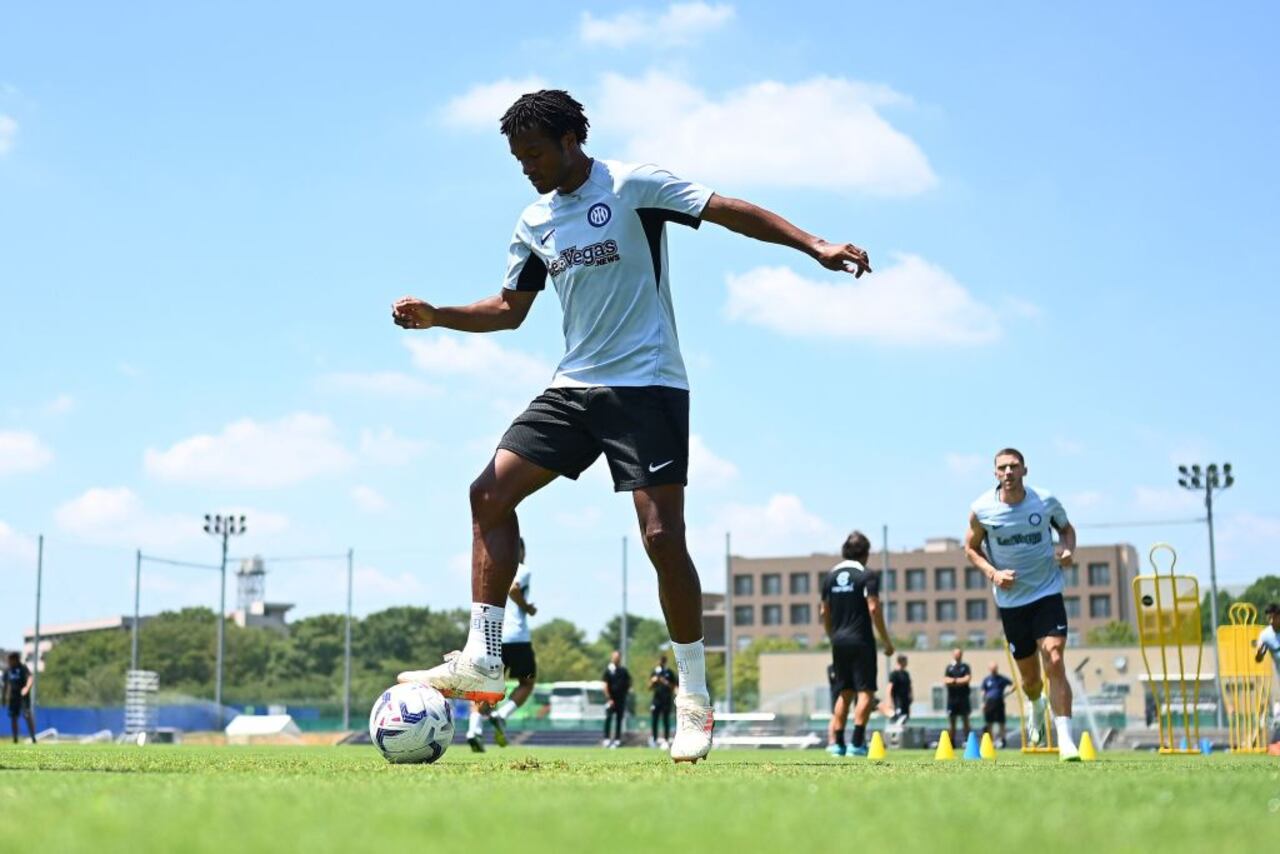 TOKYO, JAPAN - JULY 29: Juan Cuadrado of FC Internazionale during a training session at Fuchu training center on July 29, 2023 in Tokyo, Japan. (Photo by Mattia Ozbot - Inter/Inter via Getty Images)