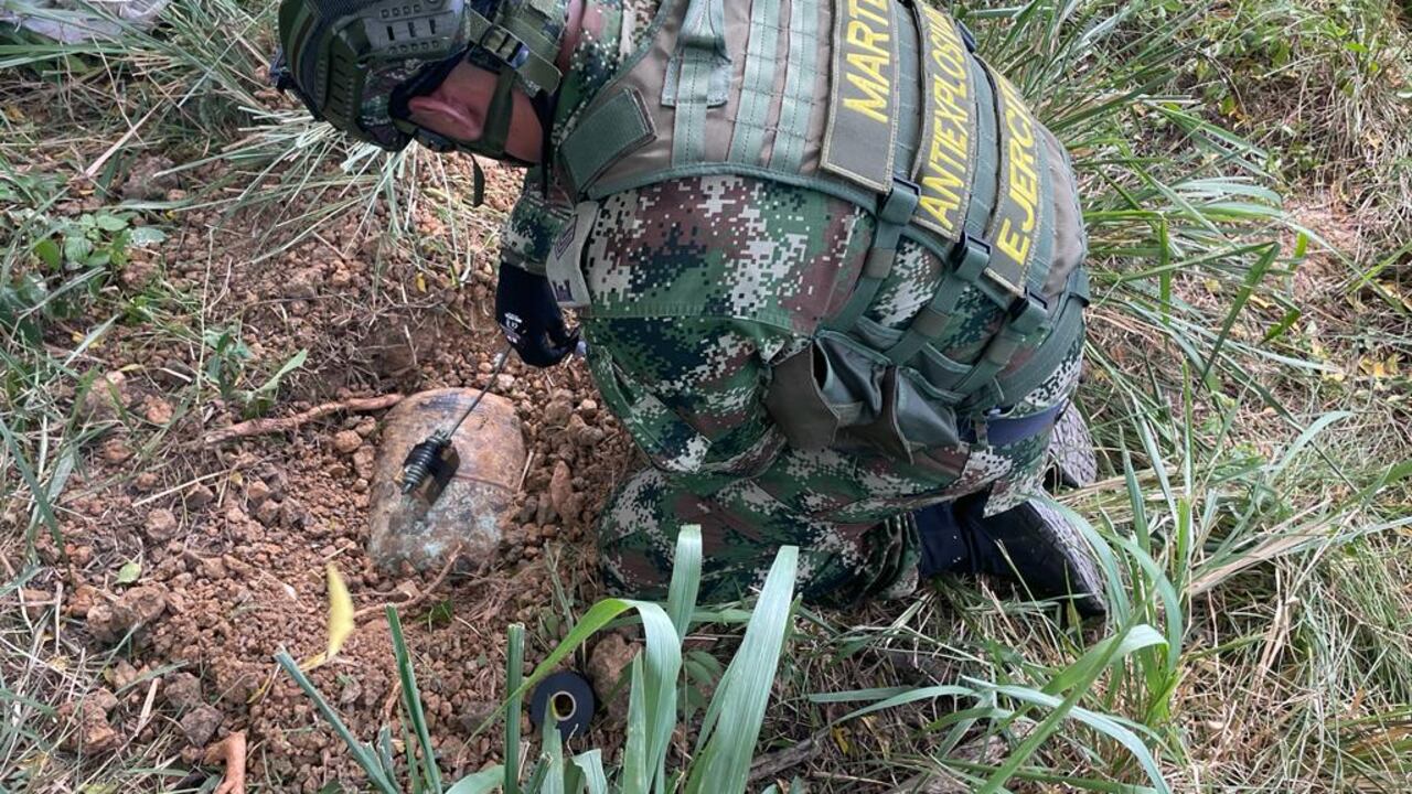 El artefacto explosivo era un cilindro.