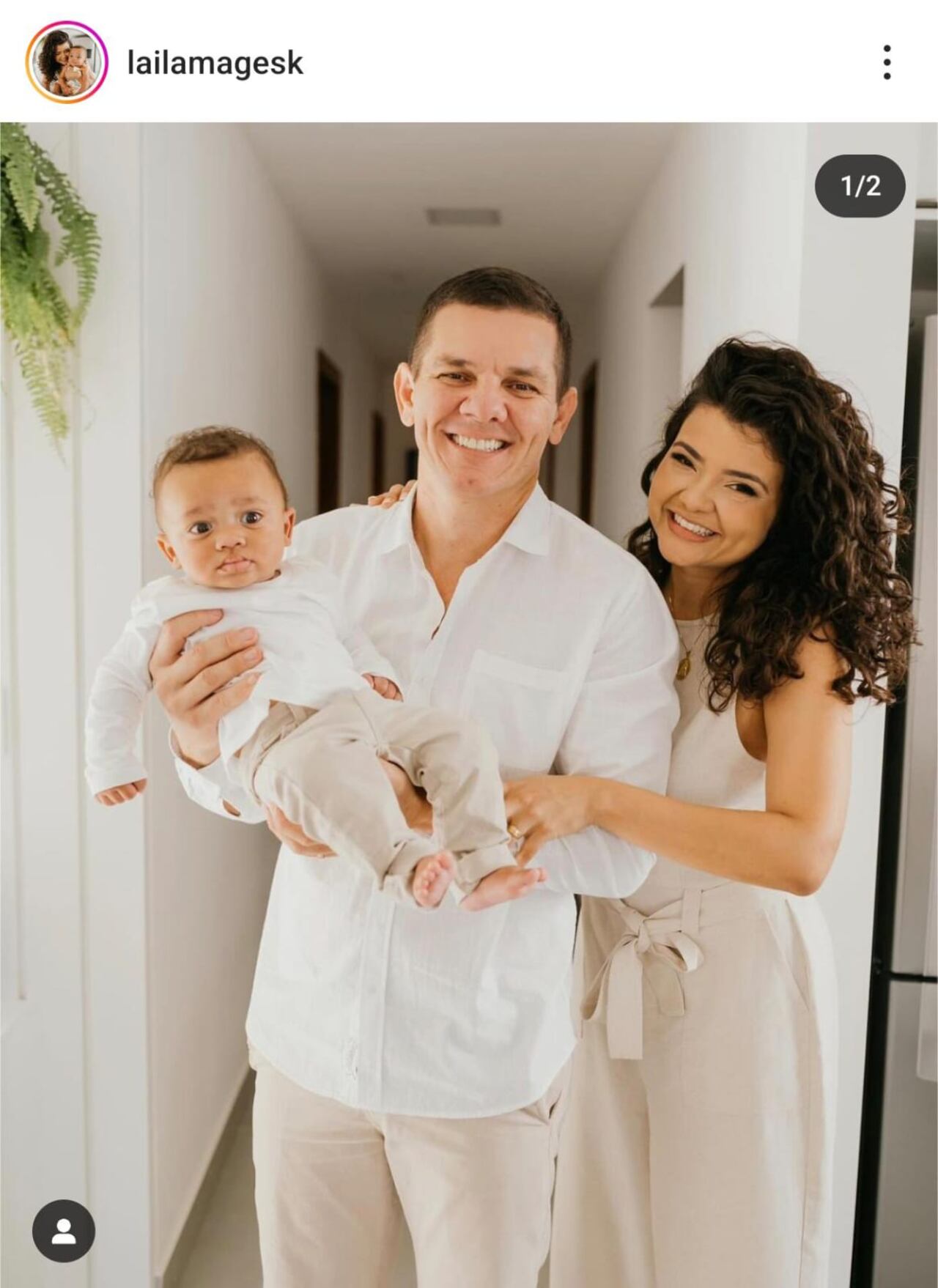 La pareja ahora comparte muchas fotografías al lado de su bebé.