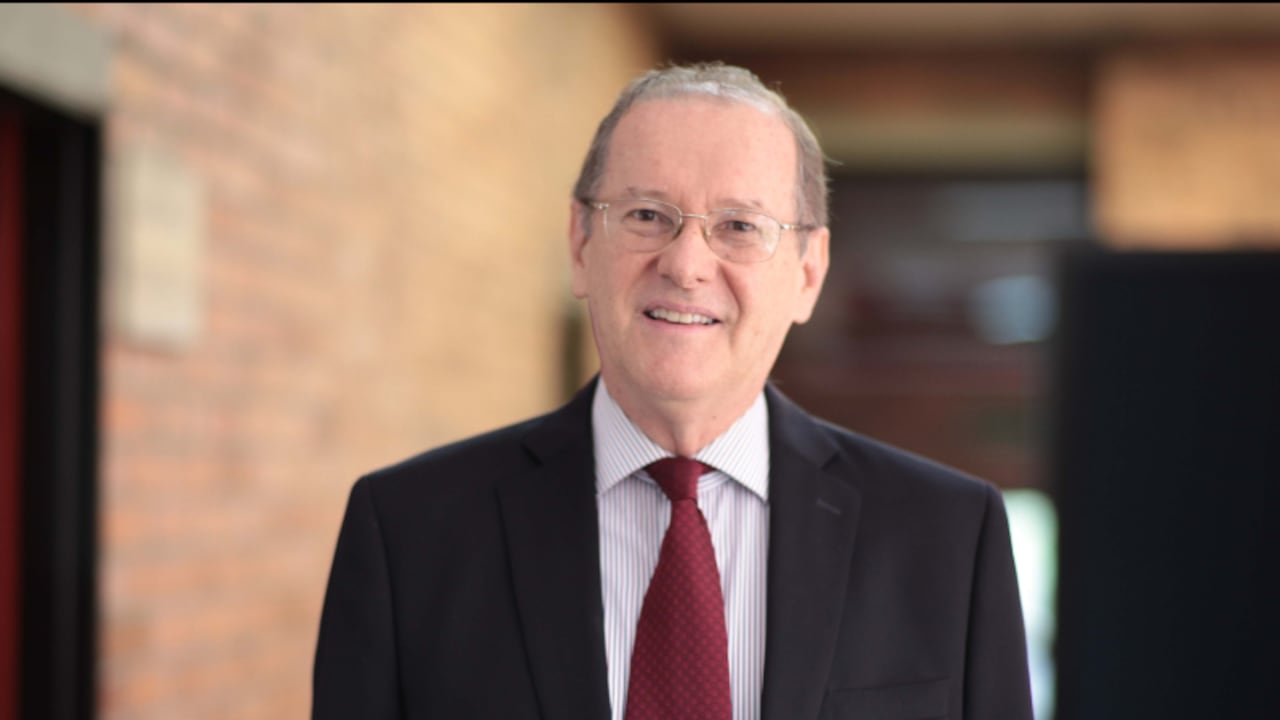 Francisco Piedrahita fue trasladado a un hospital en Estambul tras sufrir un infarto en el aeropuerto.