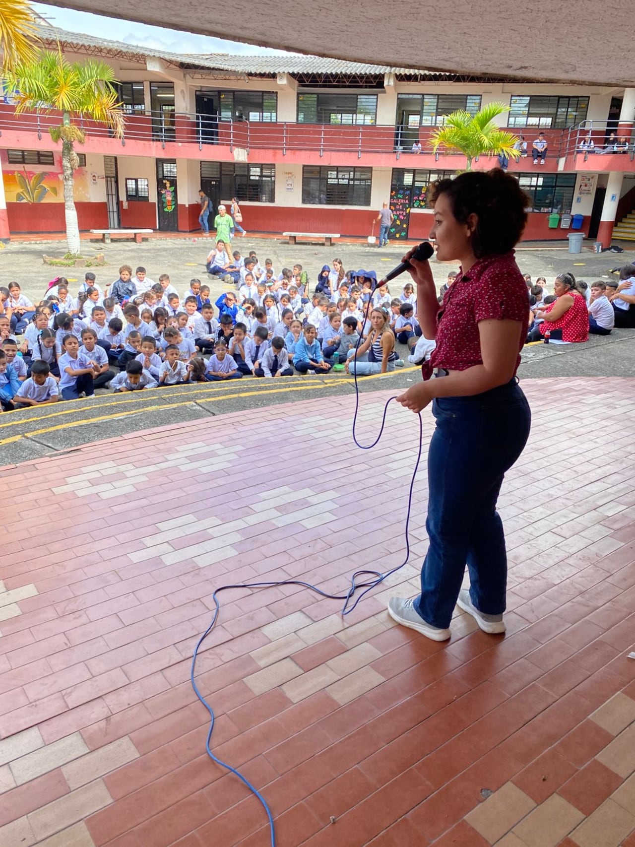 Elisabeth Jaramillo combina lo místico, la fantasía y la vida cotidiana en sus obras La Casa de la Abuela y Tragedia de Adán y Eva.