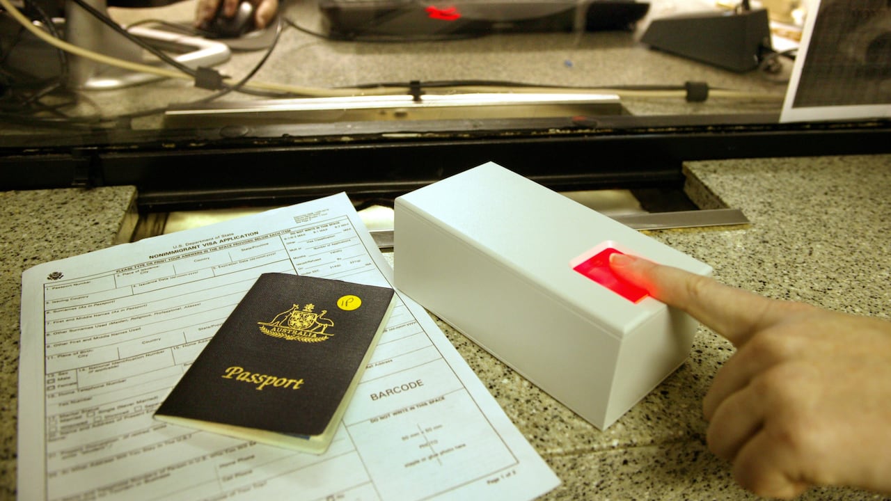 Si sale del país, deberá realizar nuevamente el proceso en la Embajada americana