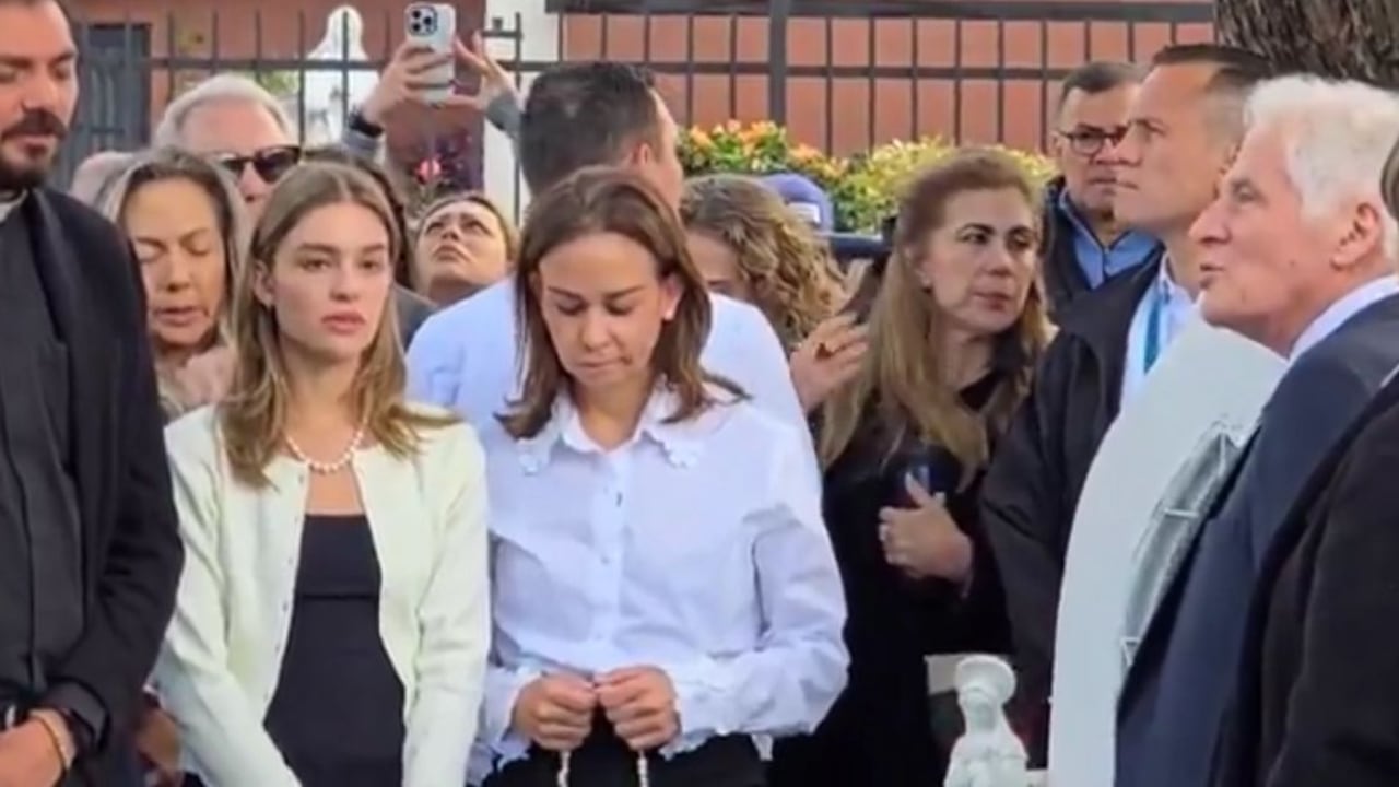 A un mes de su muerte, Miguel Uribe Turbay recibe homenajes en Bogotá