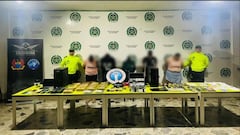 Autoridades capturaron a cinco presuntos integrantes de una red que ofrecía falsas visas para Estados Unidos mediante engaños y herramientas de inteligencia artificial.