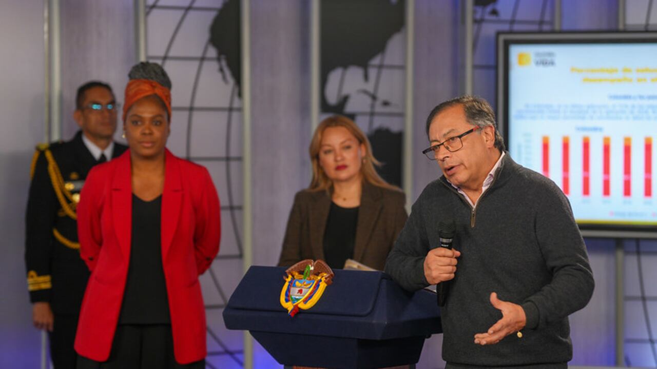 En compañía de la ministra de Educación, Aurora Vergara, y de la directora del Instituto Colombiano para la Evaluación de la Educación (Icfes), Elizabeth Blandón, el presidente Gustavo Petro habló de los resultados.