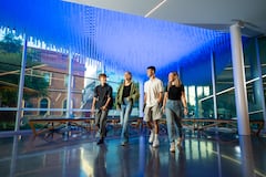 La universidad australiana abrió becas para colombianos en su programa GEAP (General English for Academic Purposes).