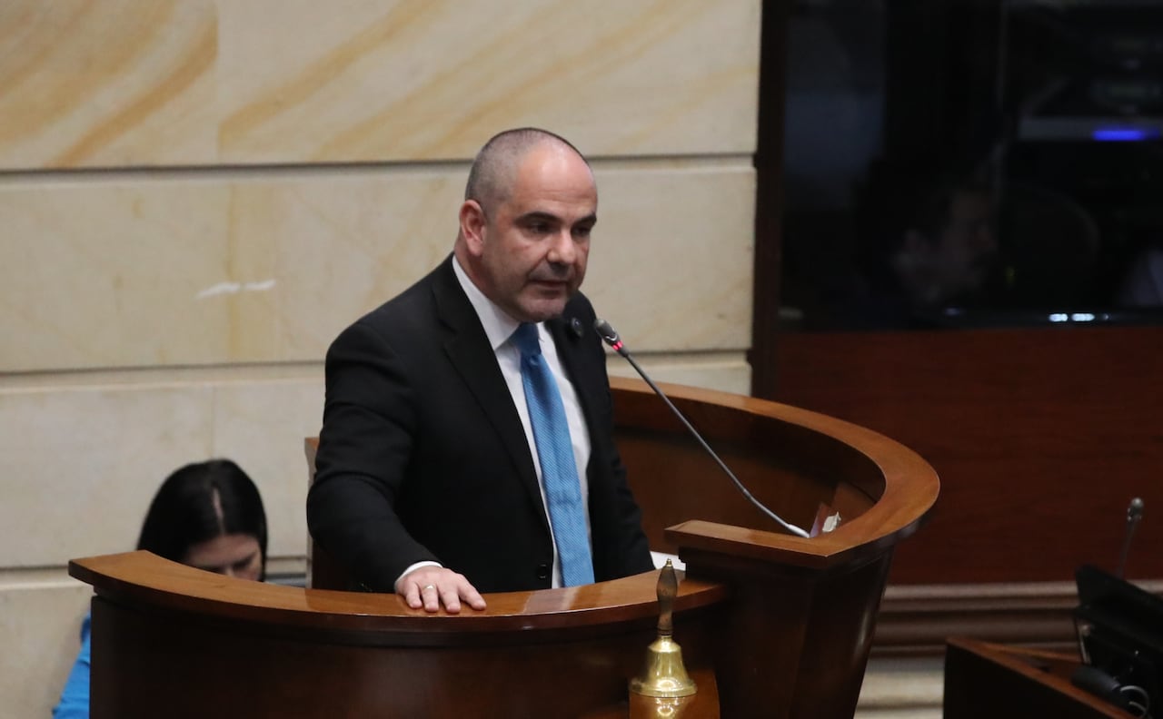 Centro Democrático en acto de solidaridad tras el atentado en contra del Senador Miguel Uribe Turbay