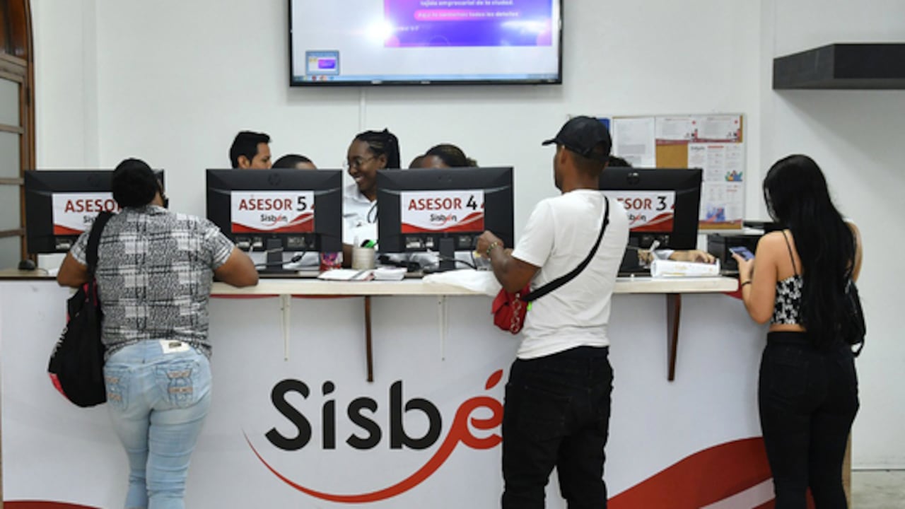 En el grupo A también se contempla el Ingreso Solidario, una transferencia monetaria destinada a hogares en pobreza extrema.