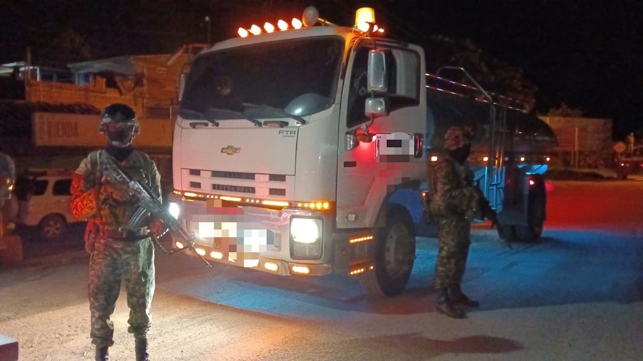 Entre los automotores recuperados se encuentran una tractomula con 35 toneladas de cemento, un carro cisterna y un camión tipo furgón.