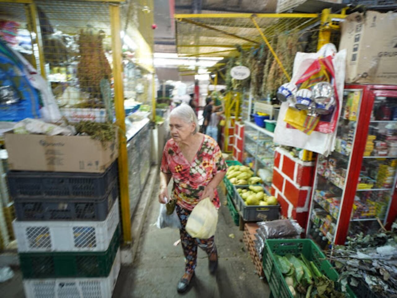 a comunidad del oriente de Cali ha mostrado respaldo a las obras que prometen dignificar el trabajo de los comerciantes.