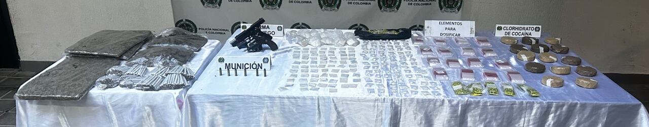 señalados de delitos como concierto para delinquir, tráfico de estupefacientes, porte ilegal de armas y destinación ilícita de inmuebles.