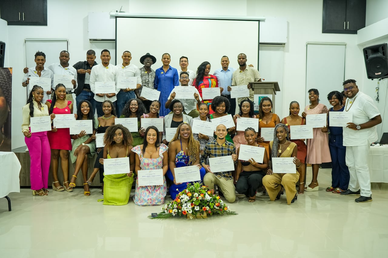 Jóvenes entre 18 y 33 años podrán acceder a formación de alto nivel para liderar, incidir y escalar iniciativas en sus territorios.