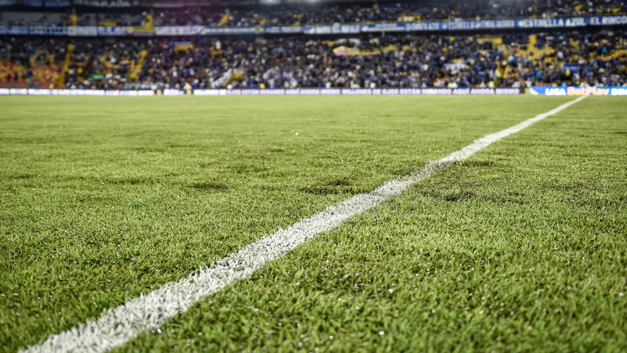 Bogotá. Octubre 13 de 2026. El partido entre Millonarios y Once Caldas, por la fecha 13 de la Liga BetPlay II-2026, fue suspendido debido al estado de la gramilla del estadio Nemesio Camacho El Campín, que no presentó las condiciones adecuadas para el desarrollo del encuentro. (Colprensa - Cristian Bayona).