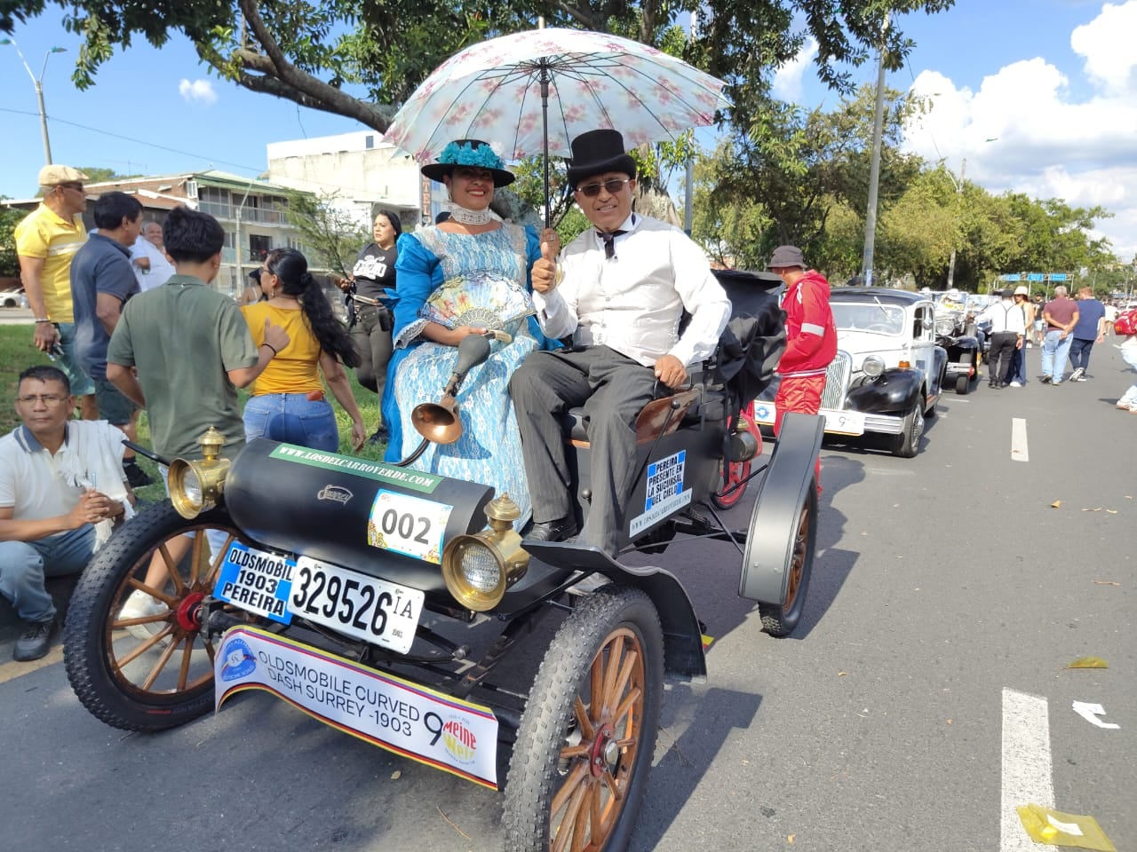 Desfile de Autos Clásicos y Antiguos 2025.