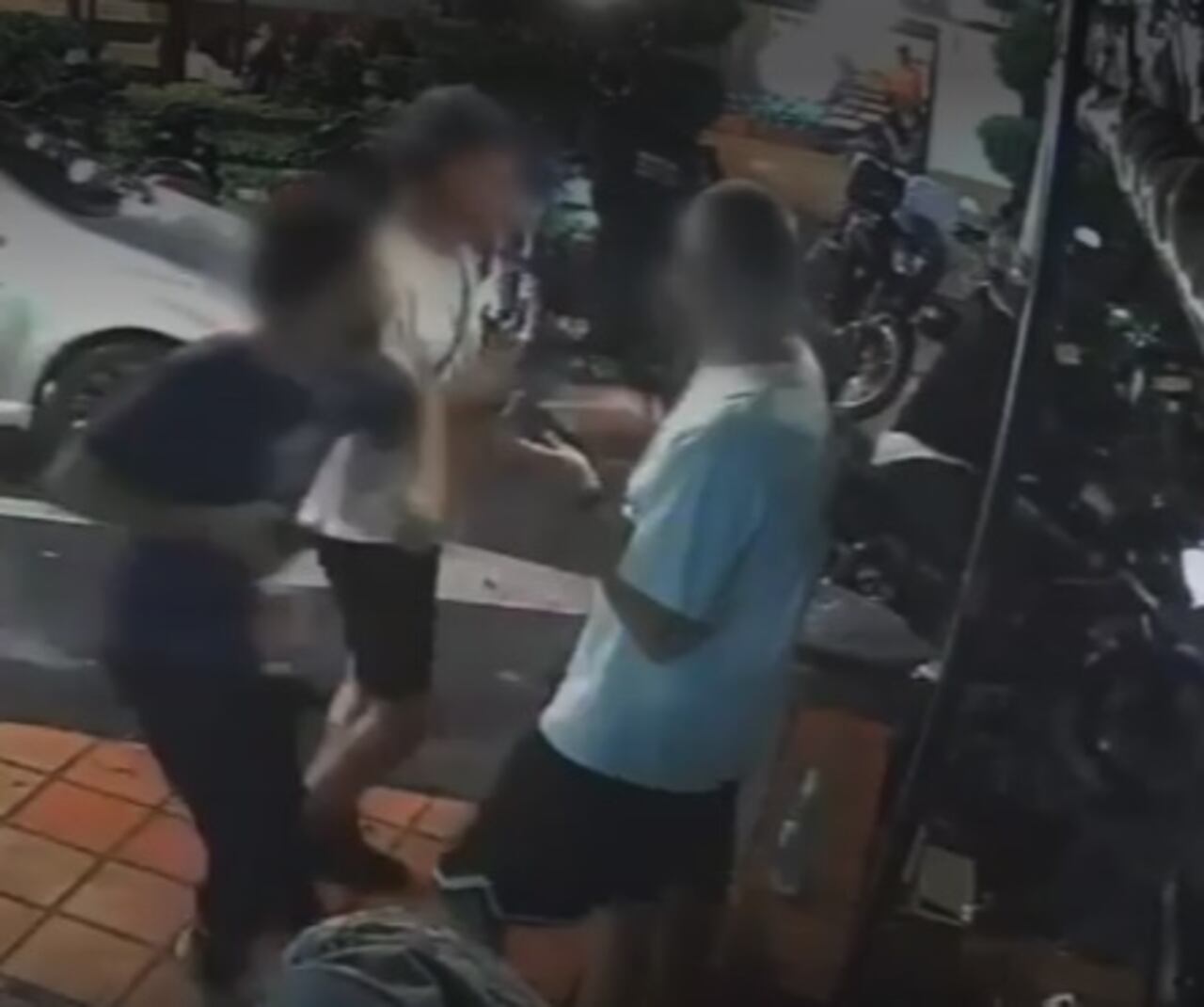 Aterrador: ladrón le disparó a un hombre en el rostro para robarlo en Bello, Antioquia.