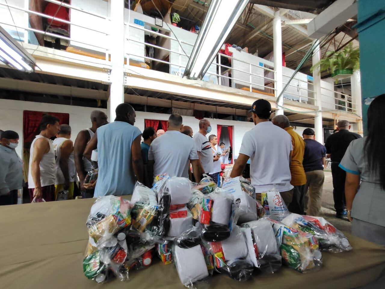 La labor social del Banco de Alimentos llegó hasta la cárcel Villa Hermosa de Cali. La próxima semana irá a la cárcel de Jamundí.