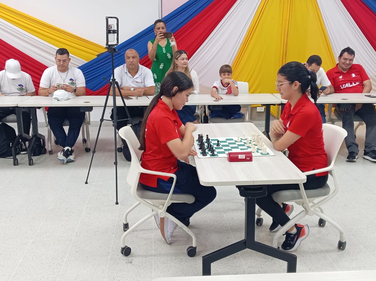 Los ajedrecistas nacionales quieren dejar el nombre del país en lo más alto.