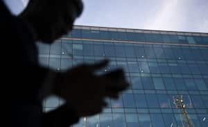 La llamada de Roman permitió que varios agentes y personal médico llegaran en 13 minutos a su residencia. Al poco tiempo reanimaron a la madre y la llevaron a un hospital. Ahora se encuentra bien de salud.