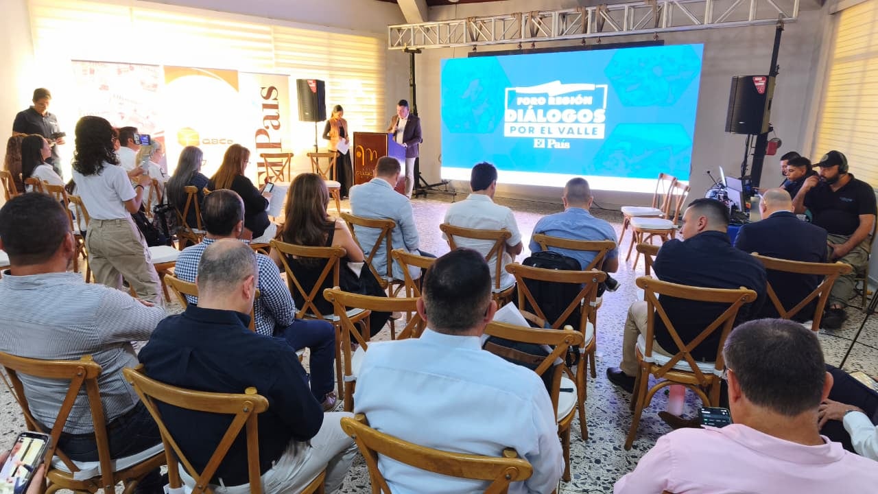 Foro regional ‘El Valle del Cauca se escucha a sí mismo’, es el encuentro en el que líderes gremiales buscan proponer soluciones a varios temas de interés ciudadano.