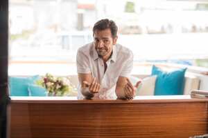 ¡Hombre al Agua! (Overboard), una comedia romántica protagonizada por el mexicano Eugenio Derbez.