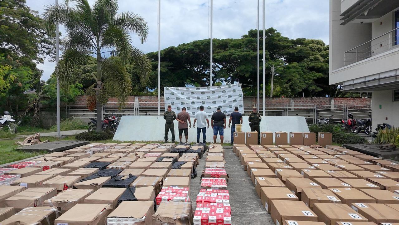 Seis personas fueron capturadas y se decomisaron 2.5 toneladas de marihuana.