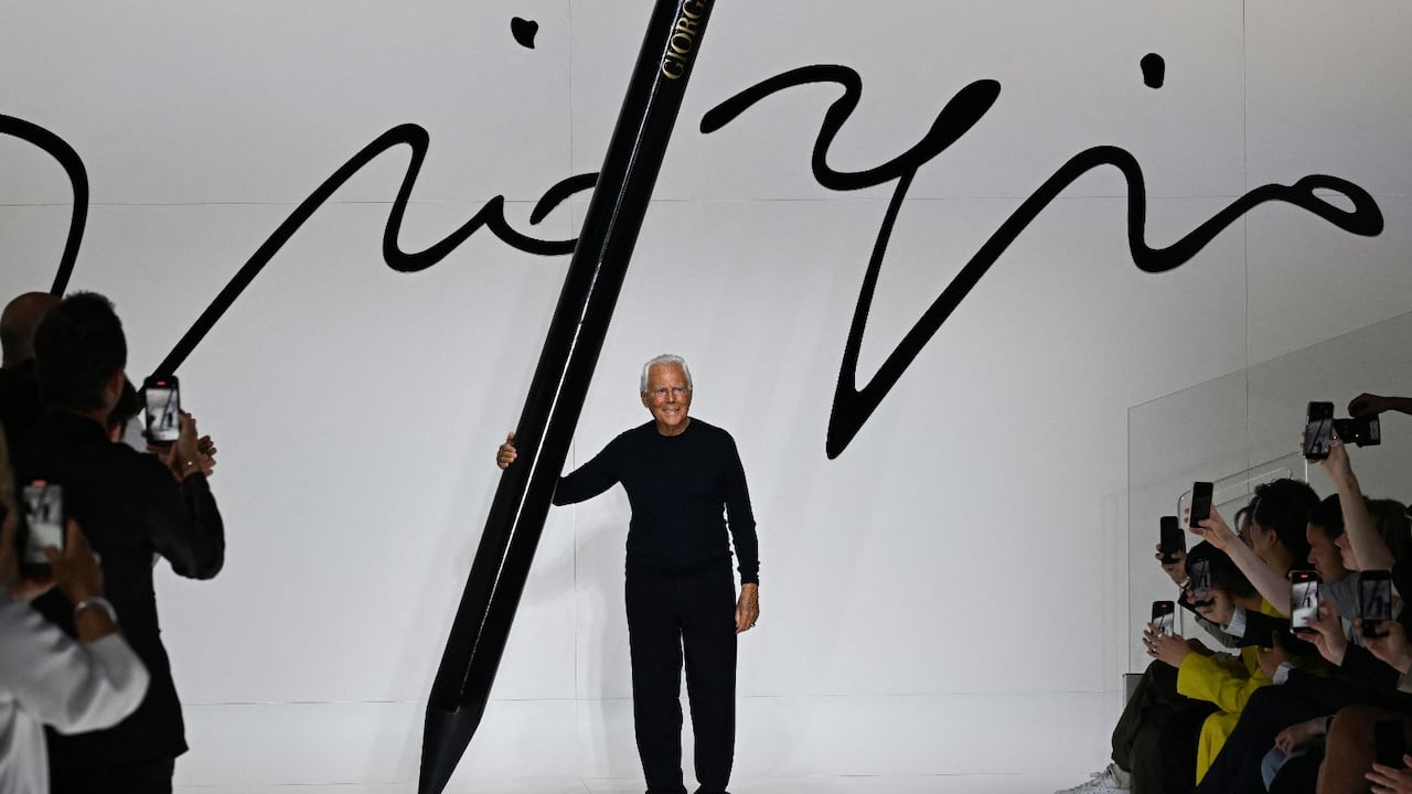 Un gran ícono de la moda ha desaparecido: Giorgio Armani, el nombre
de la sofisticación.