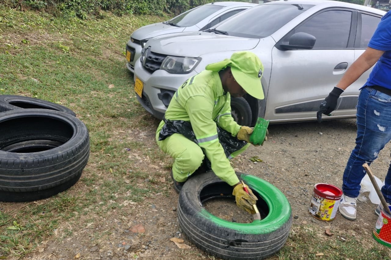 La jornada contó con el compromiso de Promo Cali Valle, cuyos colaboradores se sumaron a las acciones de pintura y adecuación del entorno.