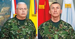 El general Helder Giraldo, comandante de las Fuerzas Militares, y el general Luis Ospina (der.), comandante del Ejército, fueron nombrados en sus cargos el 12 de agosto de 2022 por el presidente Petro.