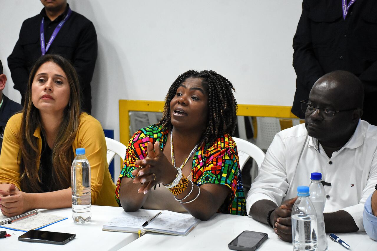 Visita Vicepresidente Francia Márquez al barrio los Lagos.