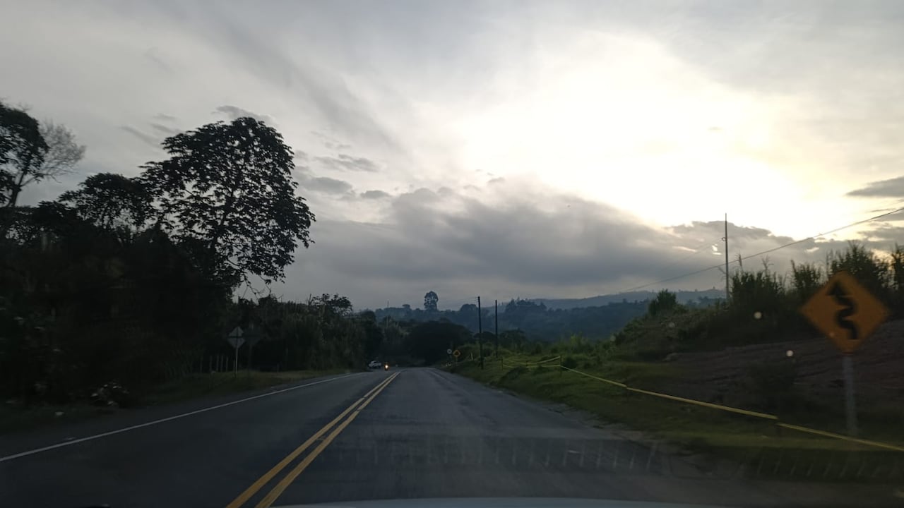 La vía Panamericana, tramo Popayán-Cali, registra poco flujo de vehículos en las primeras horas de la mañana de este domingo 21 de junio, reportan periodistas del norte del Cauca.