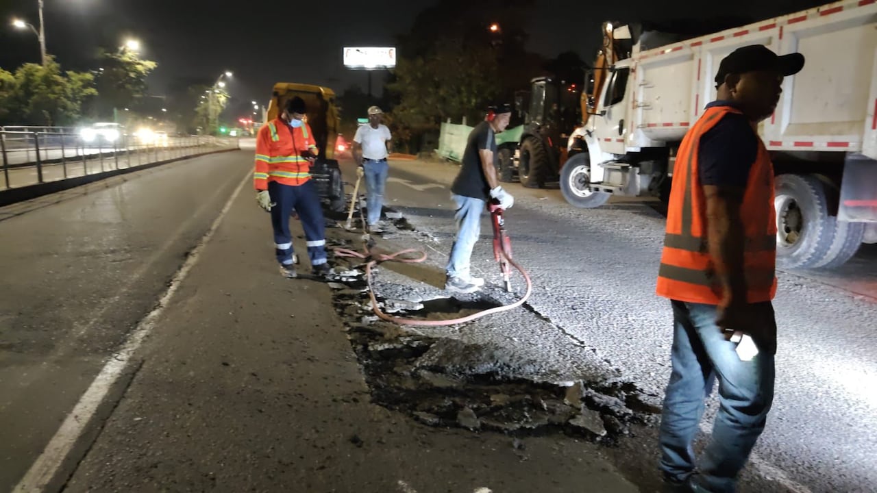 La intervención se ejecutó en horas de la noche, dos días después del reporte periodístico, con el fin de reducir afectaciones al tránsito en la zona.